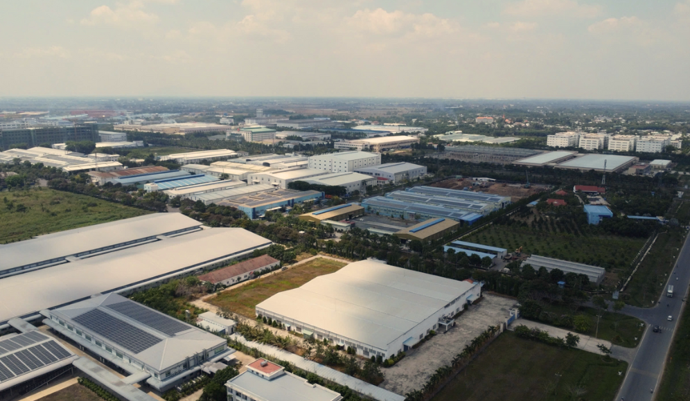 Việc phát triển giai đoạn 3 của Khu công nghiệp Xuyên Á không chỉ bổ sung quỹ đất công nghiệp chất lượng cao mà còn góp phần hoàn thiện chuỗi cung ứng cho các ngành sản xuất