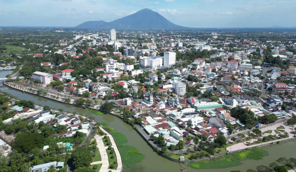 Sau khi hợp nhất TP.HCM cũ với Bình Dương và Bà Rịa - Vũng Tàu, TP.HCM bước vào giai đoạn lập quy hoạch tổng thể cho siêu đô thị