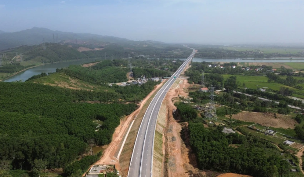 Cao tốc Đức Hòa - Mỹ An được đánh giá là tuyến giao thông quan trọng, góp phần kết nối khu vực Tây Ninh, Đồng Tháp với hệ thống cao tốc quốc gia